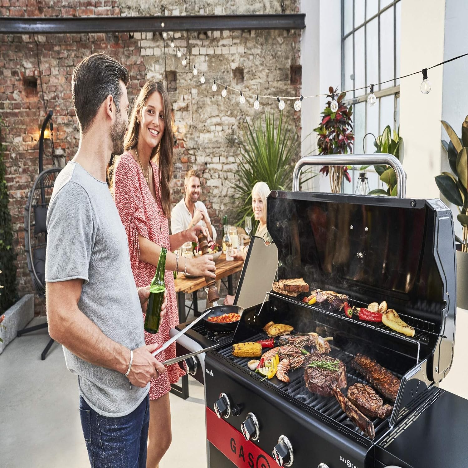 Char-Broil Gas2Coal 440 Gas Barbecue Black